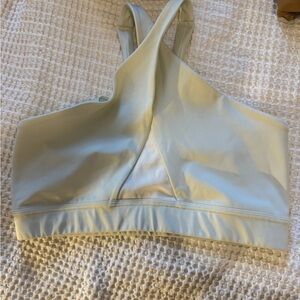 Nike Swoosh Wrap Women's Sports Bra